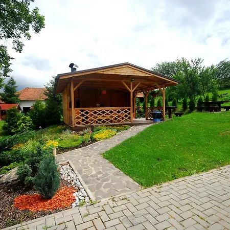 Ada Liptovsky Trnovec